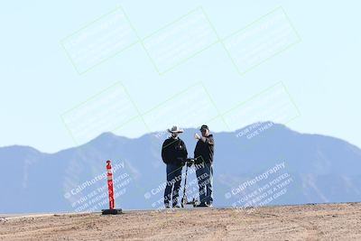 media/Dec-04-2025-Racers Edge (Thu) [[5ebc9f124d]]/1-Track Walk/